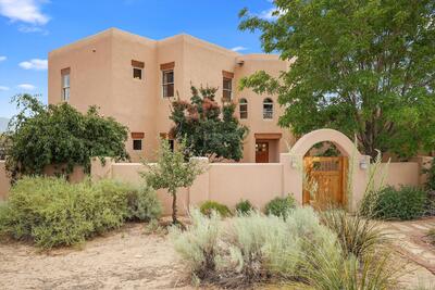 651 CALLE DE BLAS, Corrales