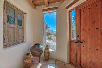 78 QUIRKS Lane, Corrales
