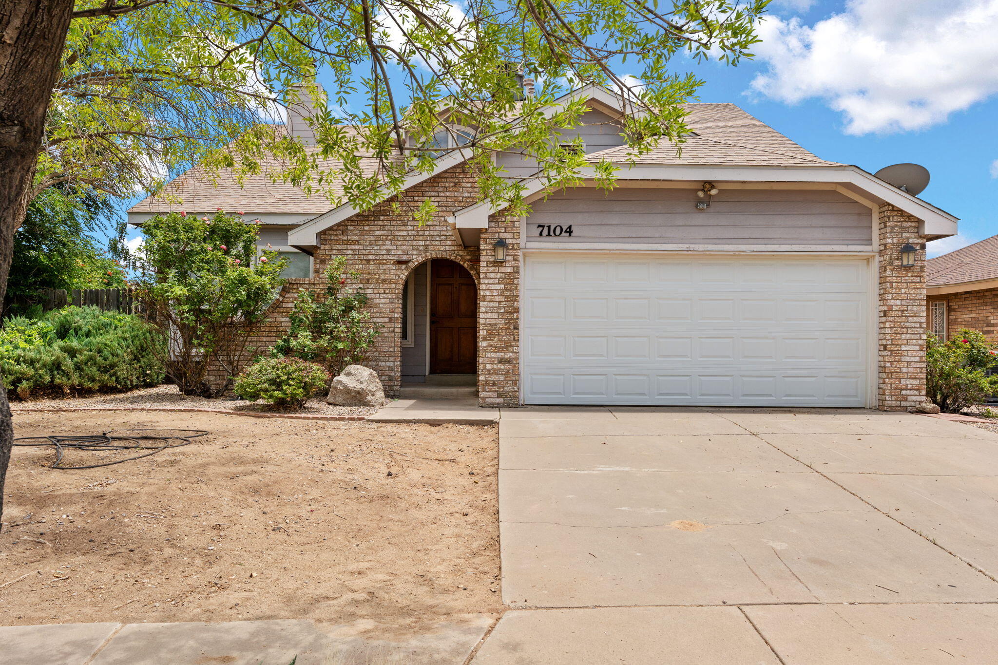 7104 SUNROSE Drive NW - Main Image