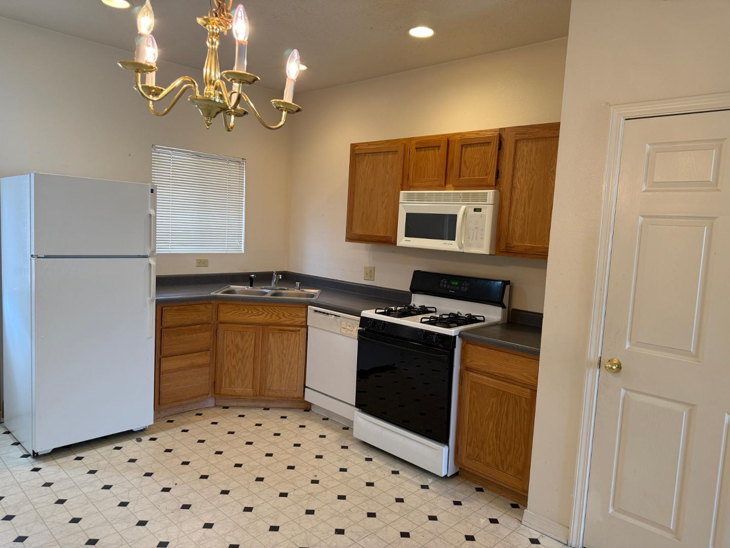 4310 Sabana Grande Avenue SE Apt B - Main Image