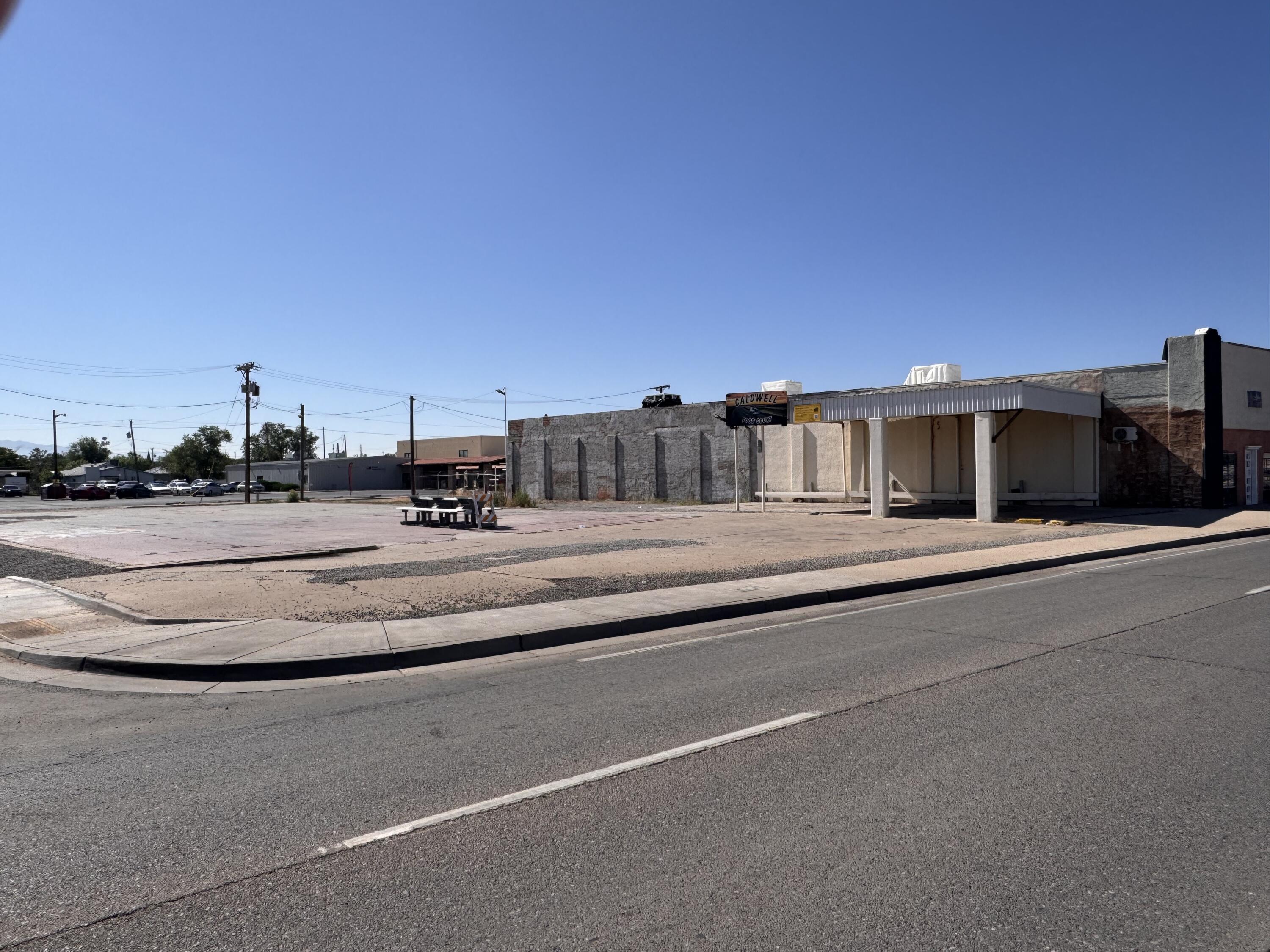 346 N MAIN Street - Main Image