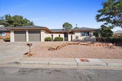 4016 Tara Drive NE, Albuquerque