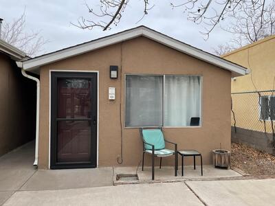 917 Headingly Avenue NW, Albuquerque 