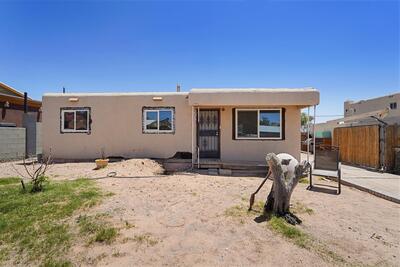 416 68TH Street SW, Albuquerque