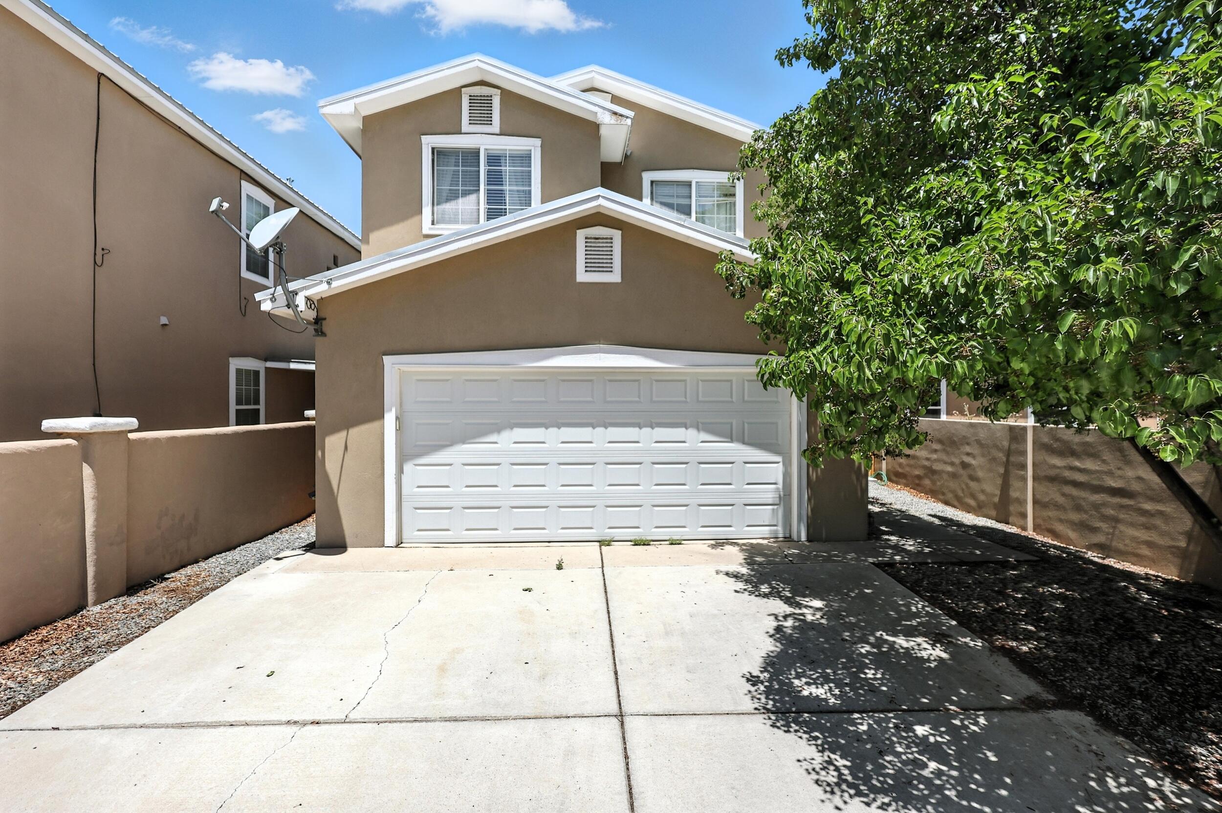 1535 PHOENIX Avenue NW - Main Image