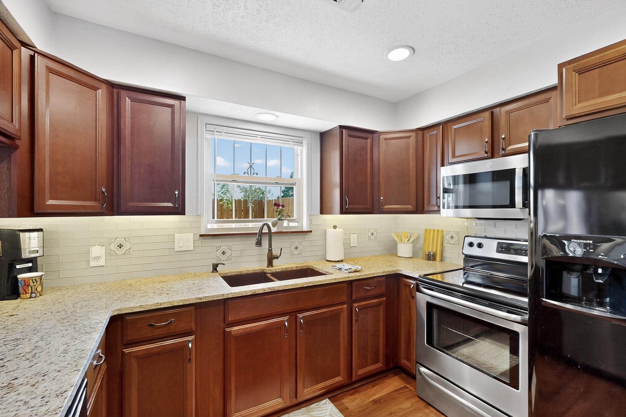 14012 Troy Court NE - Main Image