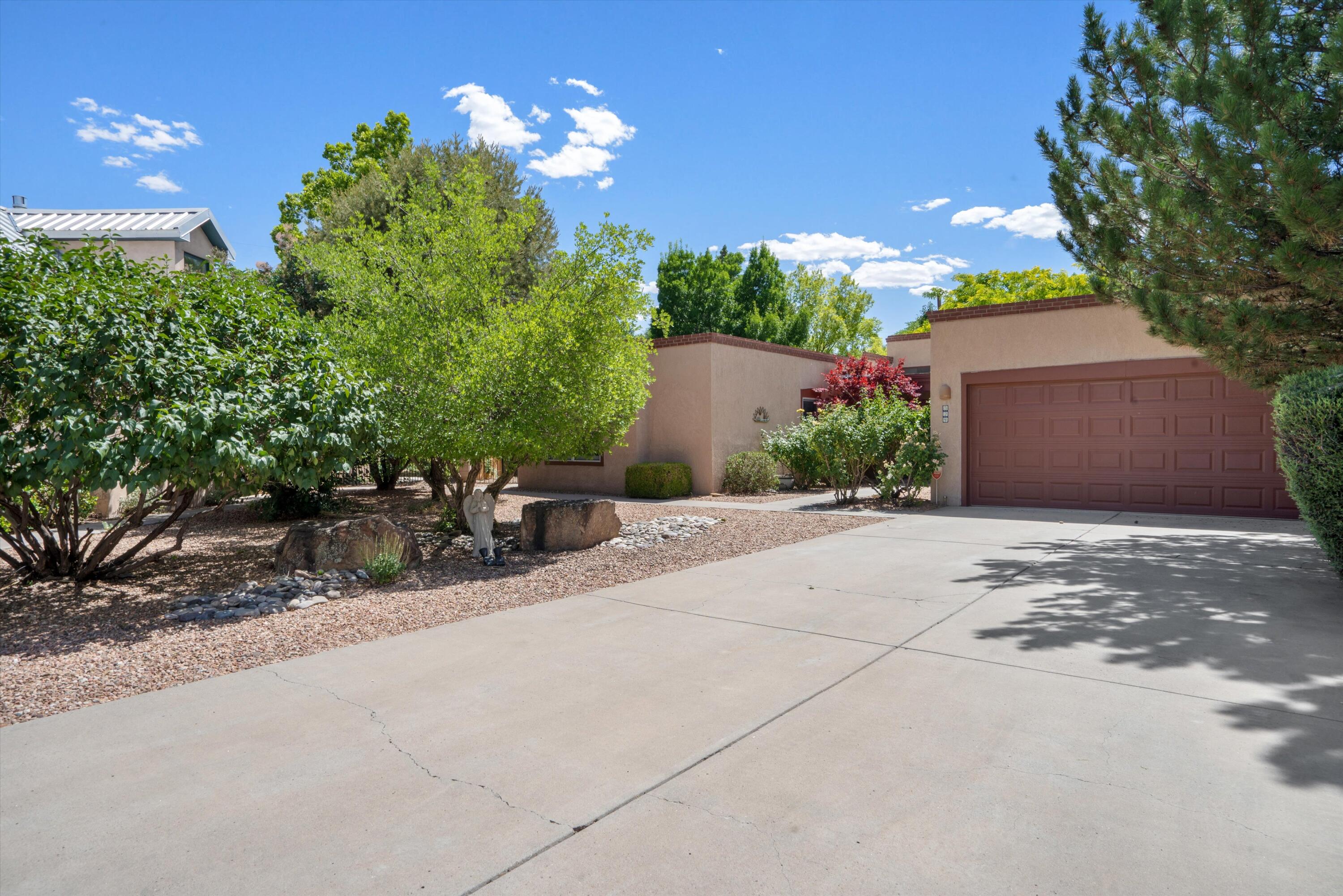 324 LA CHAMISAL Lane NW - Main Image