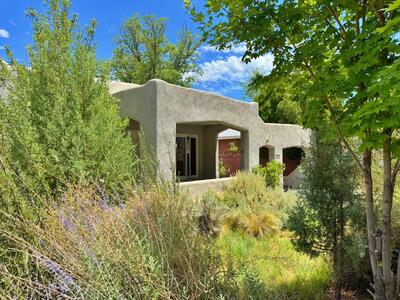 2123 Silver Avenue SE, Albuquerque