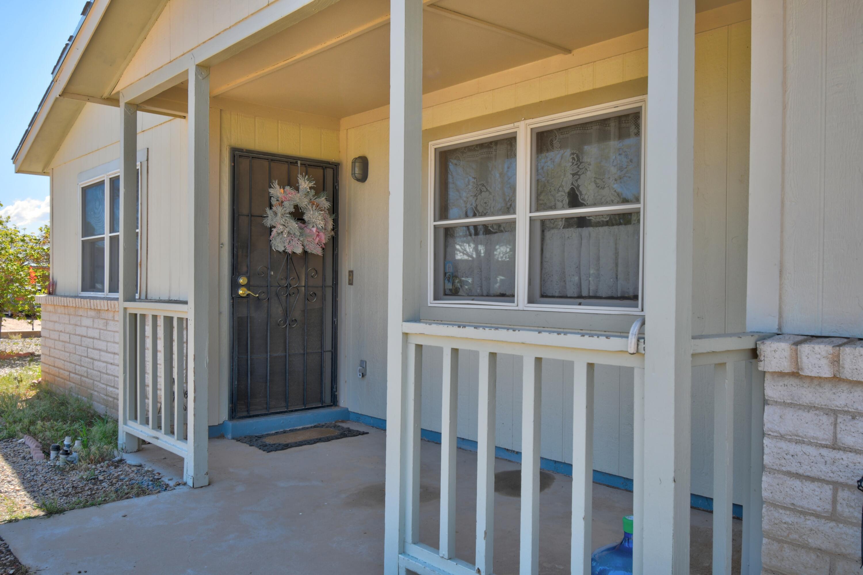 295 SOMMERSET Drive SE - Main Image