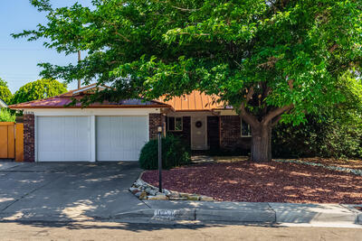 12236 YELLOWSTONE Road NE, Albuquerque