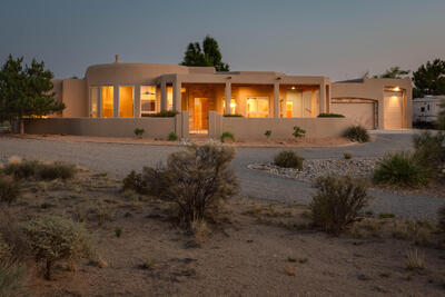 9606 ELENA Drive NE, Albuquerque