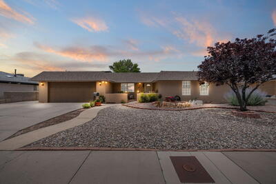 1217 CAGUA Drive NE, Albuquerque