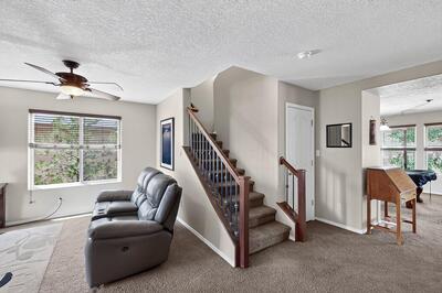 2901 MCKINNON Way SW, Albuquerque