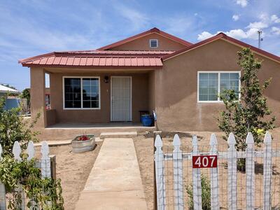 407 N RIPLEY Avenue, Mountainair