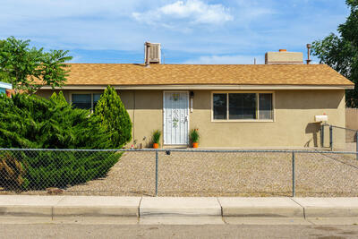 10710 FAIRBANKS Road NE, Albuquerque