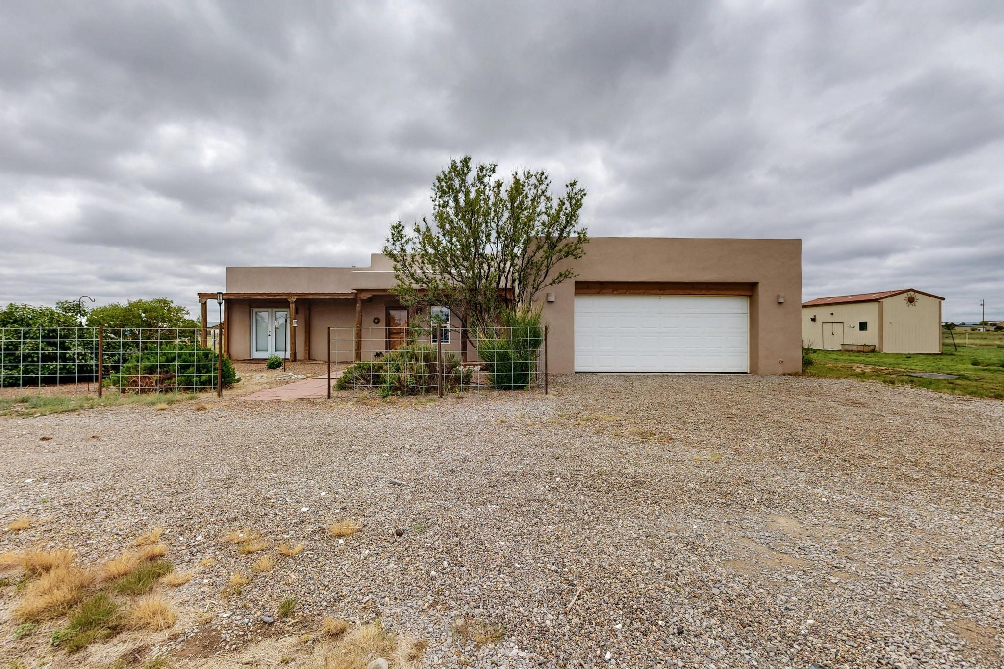 8 TIERRA DE MANANA Court - Main Image