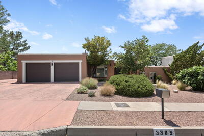 3305 EMBUDITO Drive NE, Albuquerque