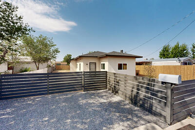 24 CLAREMONT Avenue NW, Albuquerque