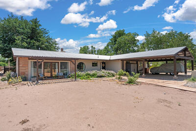 454 E ELLA Drive, Corrales