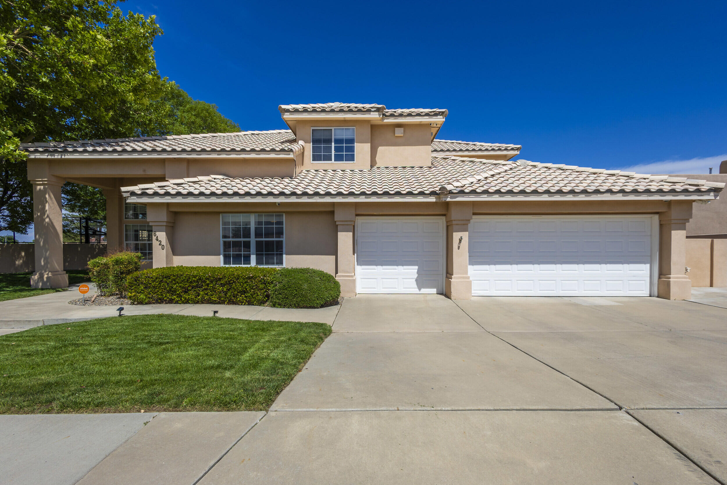 6420 POJOAQUE Road NW - Main Image