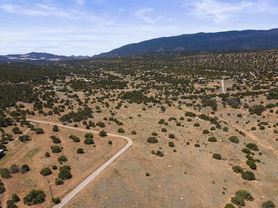 19 & 23 SANDIA VIEW Court, Tijeras 