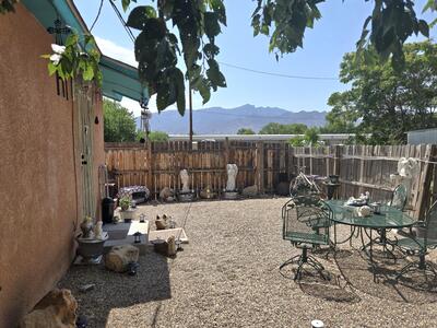 662 & 668 AVENIDA PEREA, Bernalillo