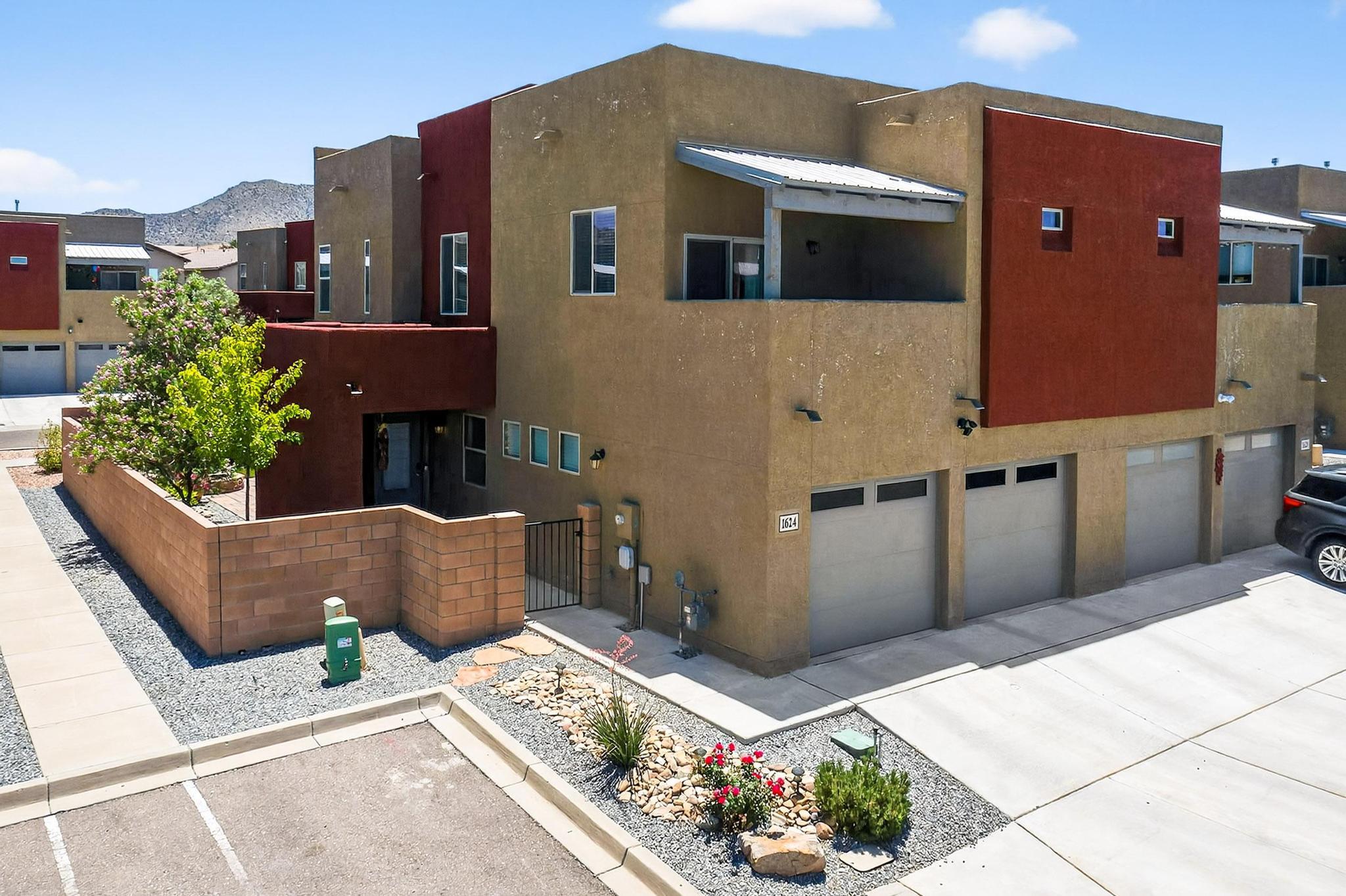 1624 BORREGO Drive SE - Main Image