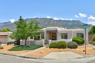 8217 INDIGO Court NE, Albuquerque