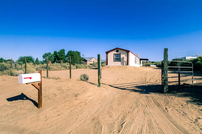 507 12th Avenue NW, Rio Rancho