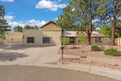 9117 Luna Del Oro Road NE, Albuquerque 