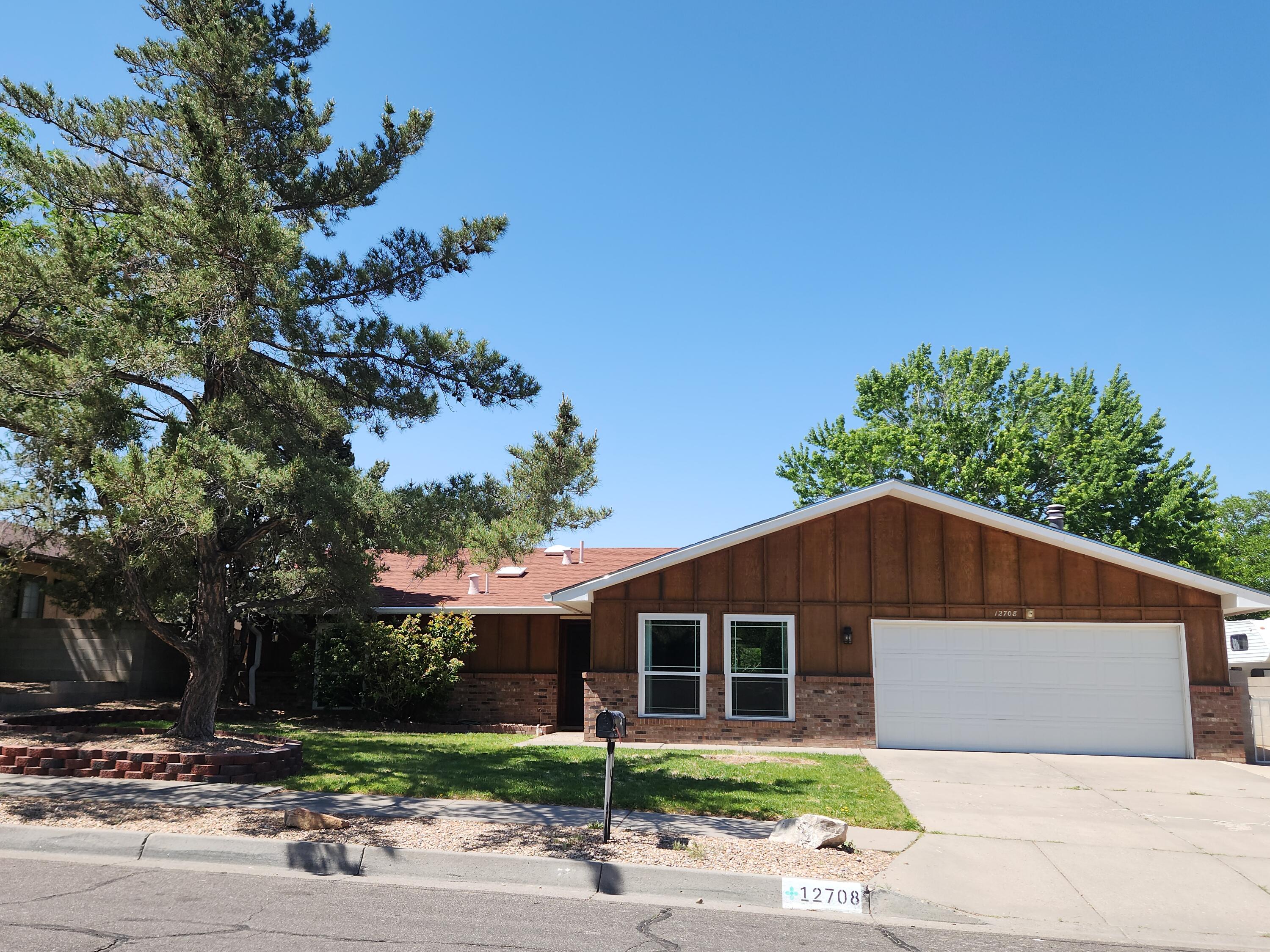 12708 PUNTA DE VISTA Place NE - Main Image