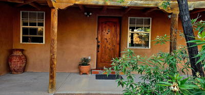 1012 ORTEGA Road NW, Los Ranchos
