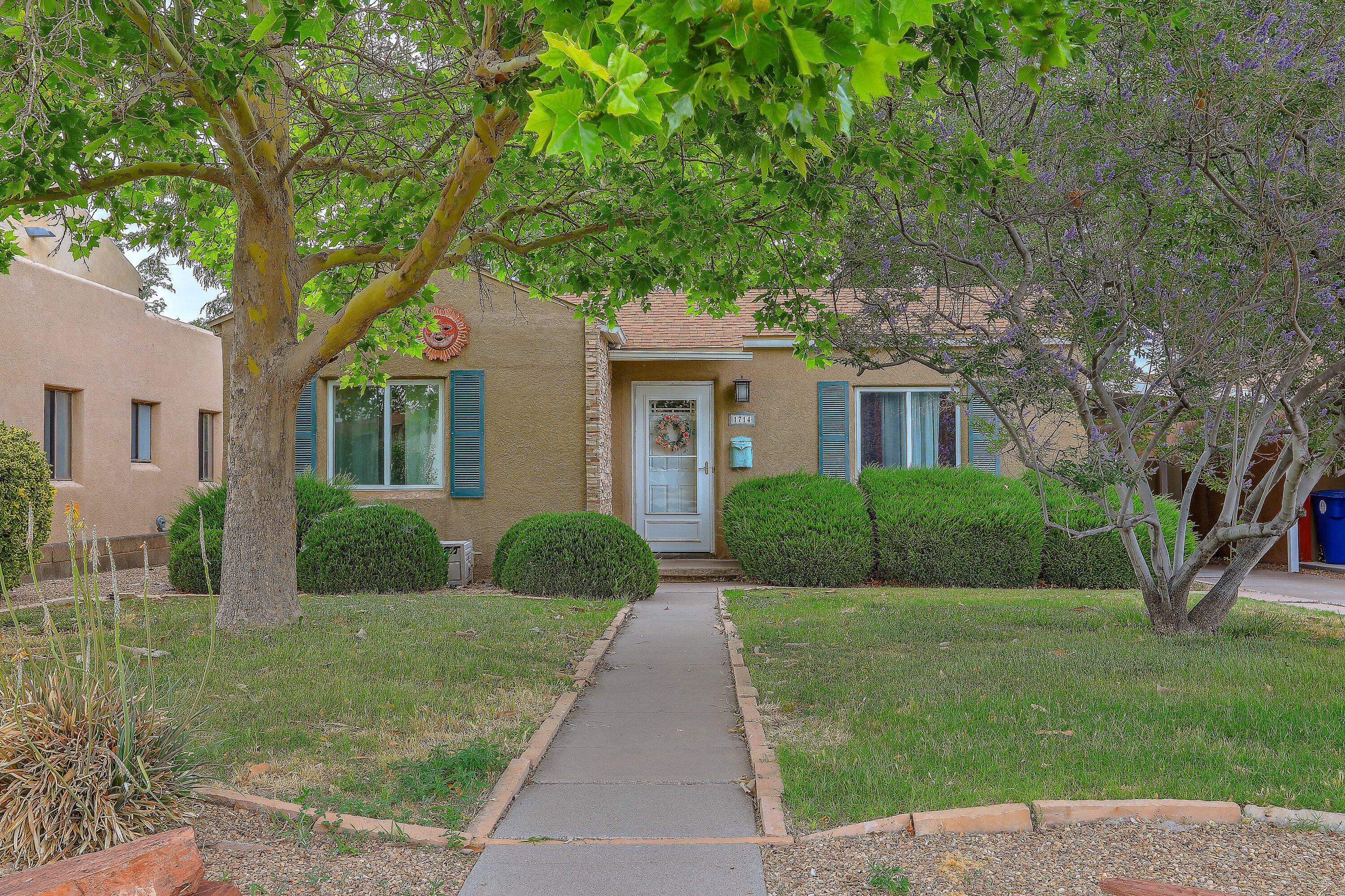 1714 ANDERSON Place SE - Main Image