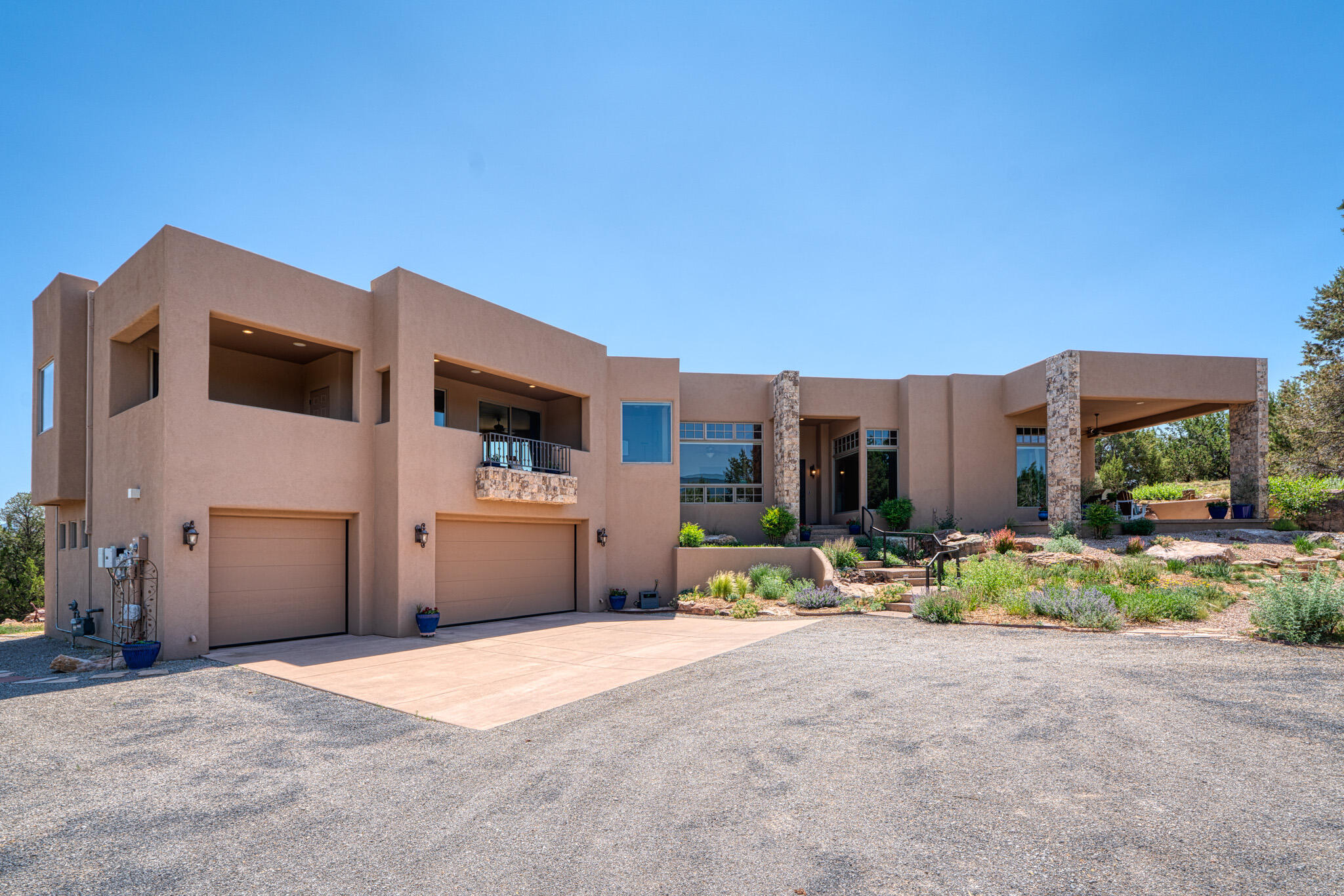 2 CONCHA Court - Main Image