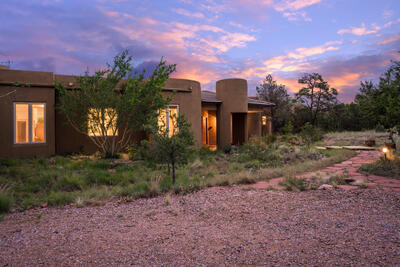 82 KIVA Place, Sandia Park