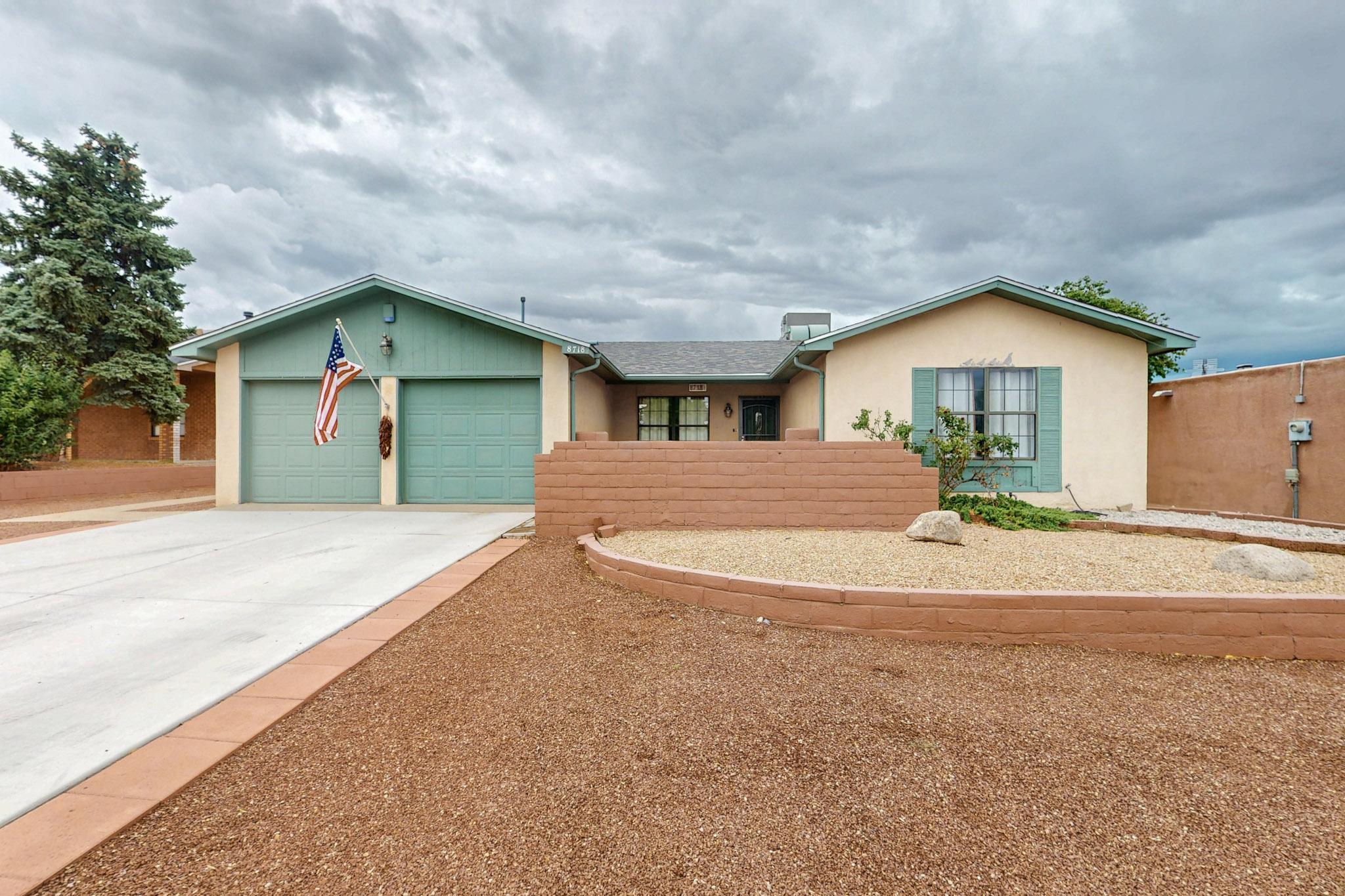 8718 LIBERTY Drive NE - Main Image