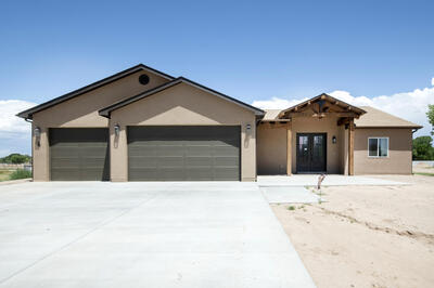 6 SERVIS FARM Road, Los Lunas