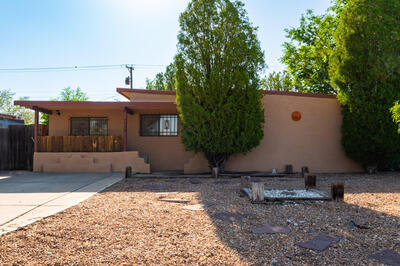 3434 MONTCLAIRE Drive NE, Albuquerque