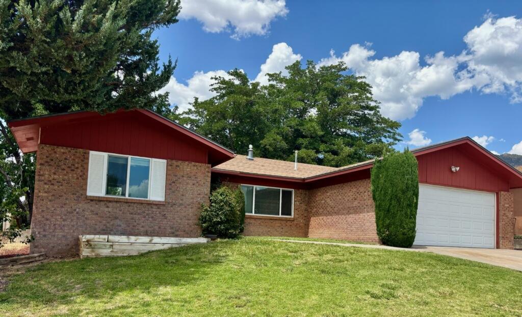 12809 Hayley Court - Main Image
