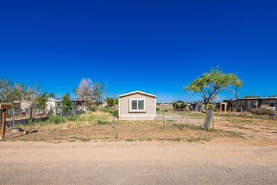 79 COMANCHE Lane, Los Lunas