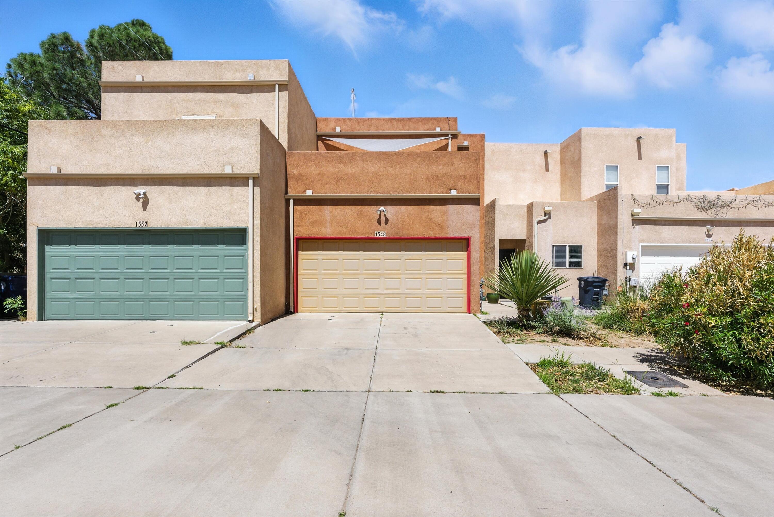1548 OCEAN BREEZE Drive NE - Main Image