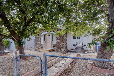 311 PRINCETON Drive SE, Albuquerque