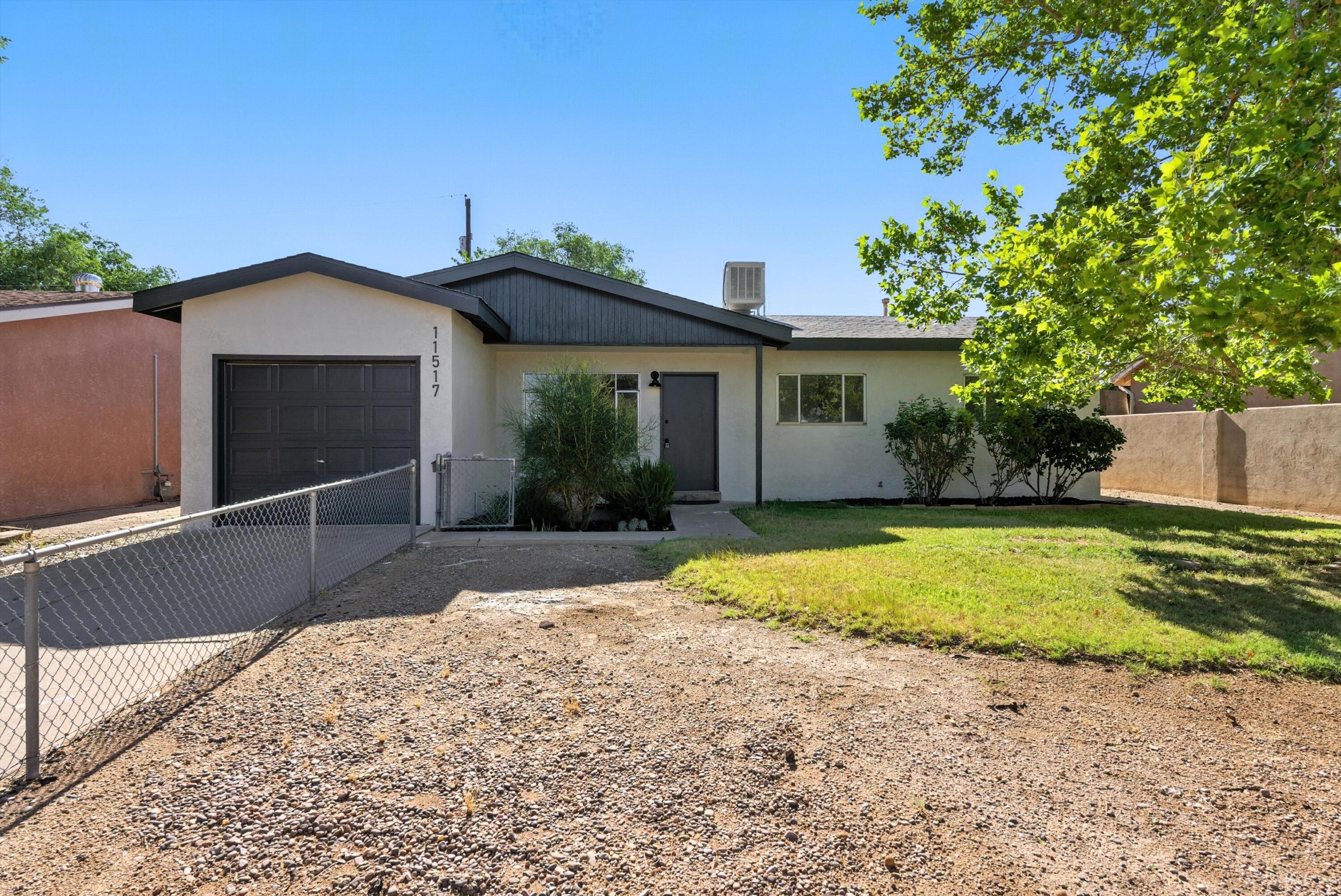 11517 SAN JACINTO Avenue NE - Main Image