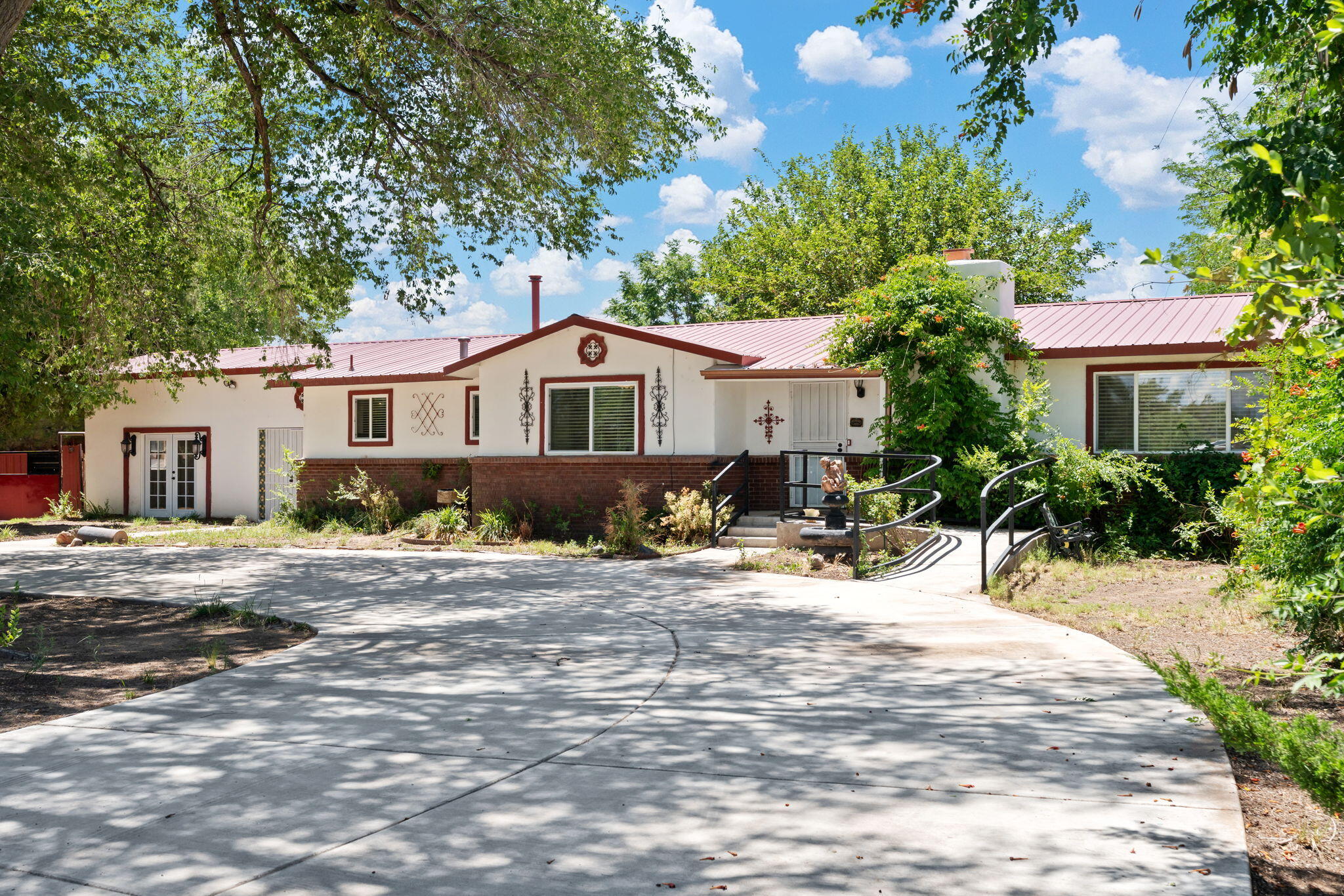 2244 THERESA Road SW - Main Image