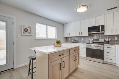 4920 BLACK Drive NW, Albuquerque