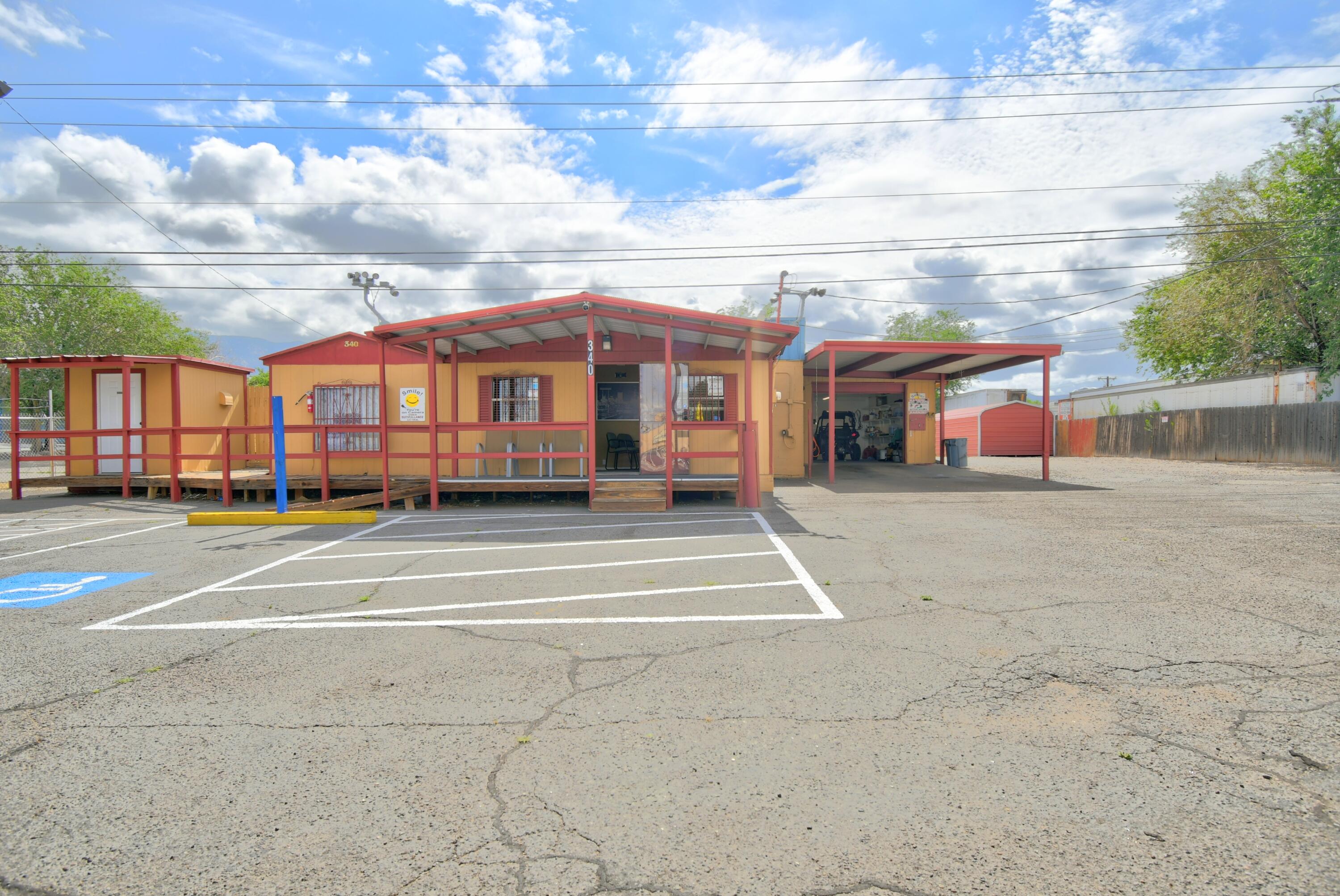 340 JUAN TABO Boulevard NE - Main Image
