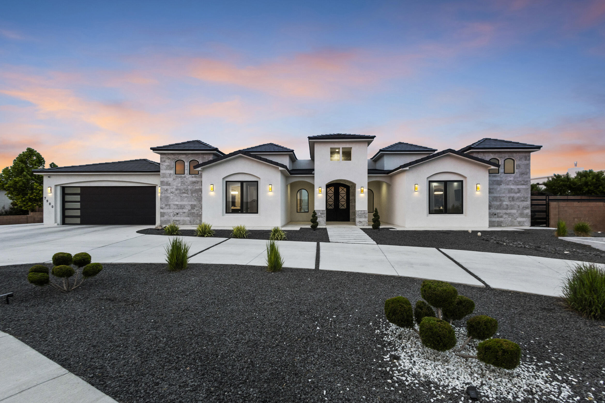 7900 AGUILA Street NW - Main Image