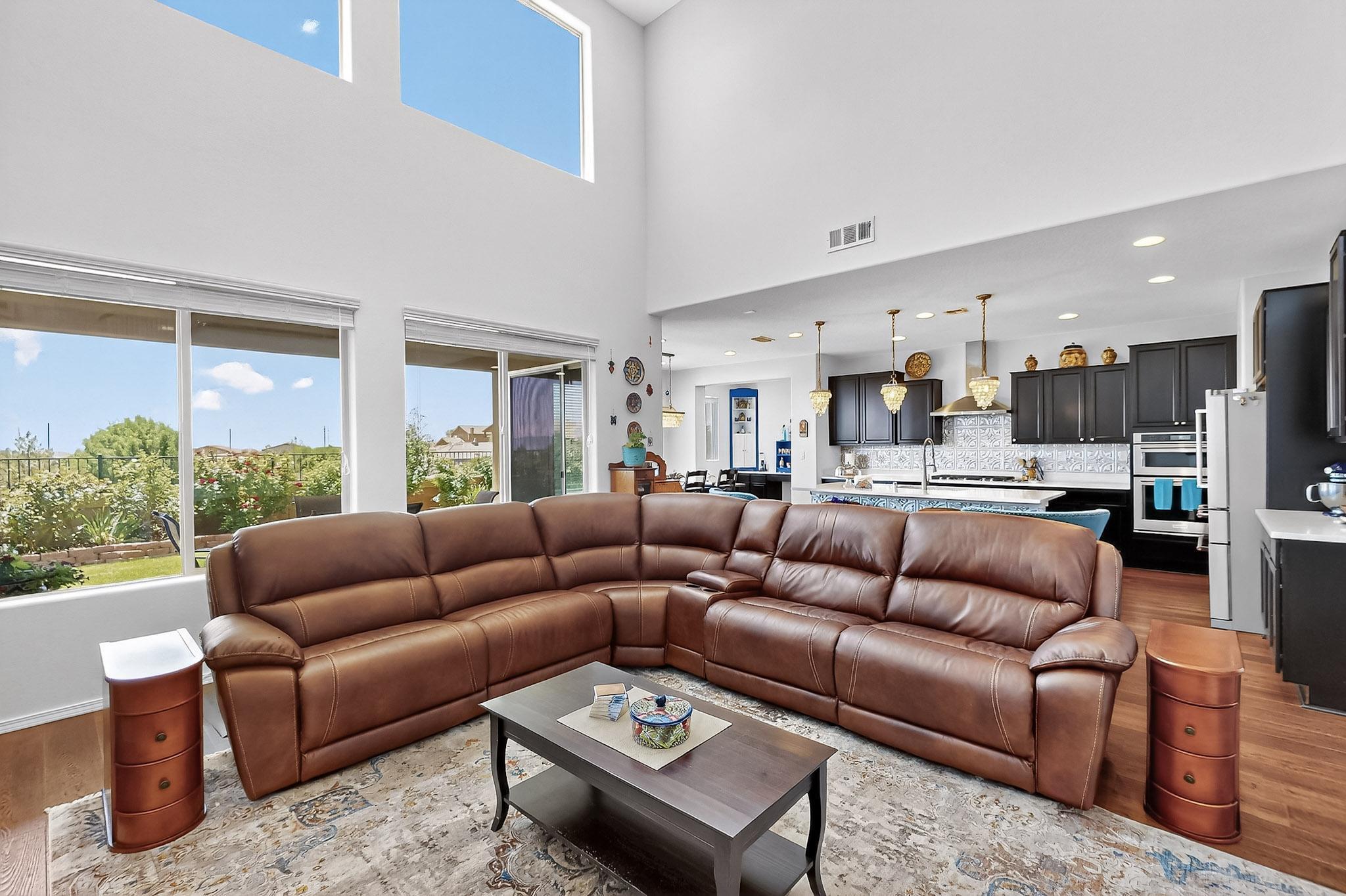 1724 COOKE CANYON Drive NW - Main Image