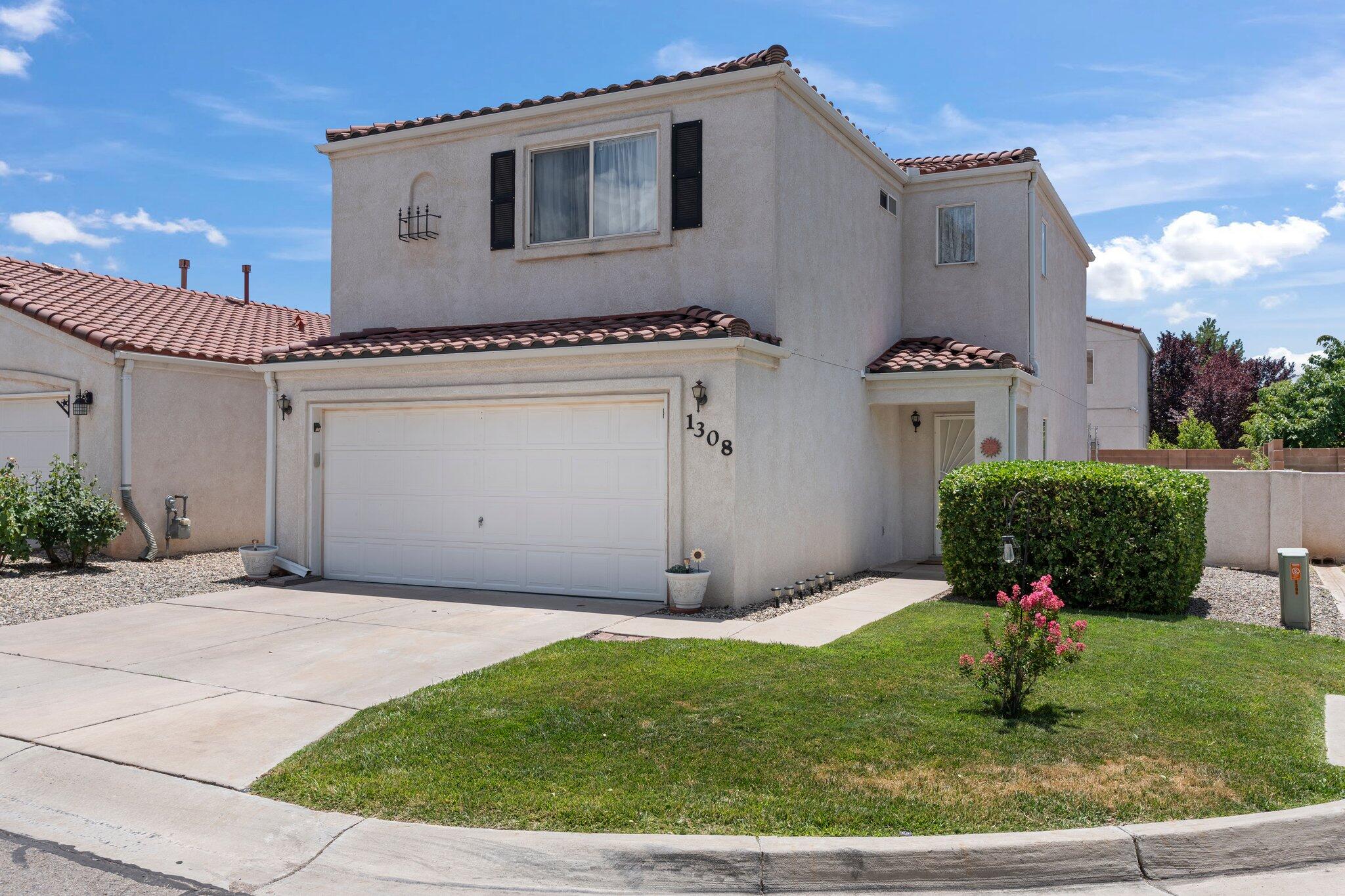 1308 VILLA CAMPO NE - Main Image