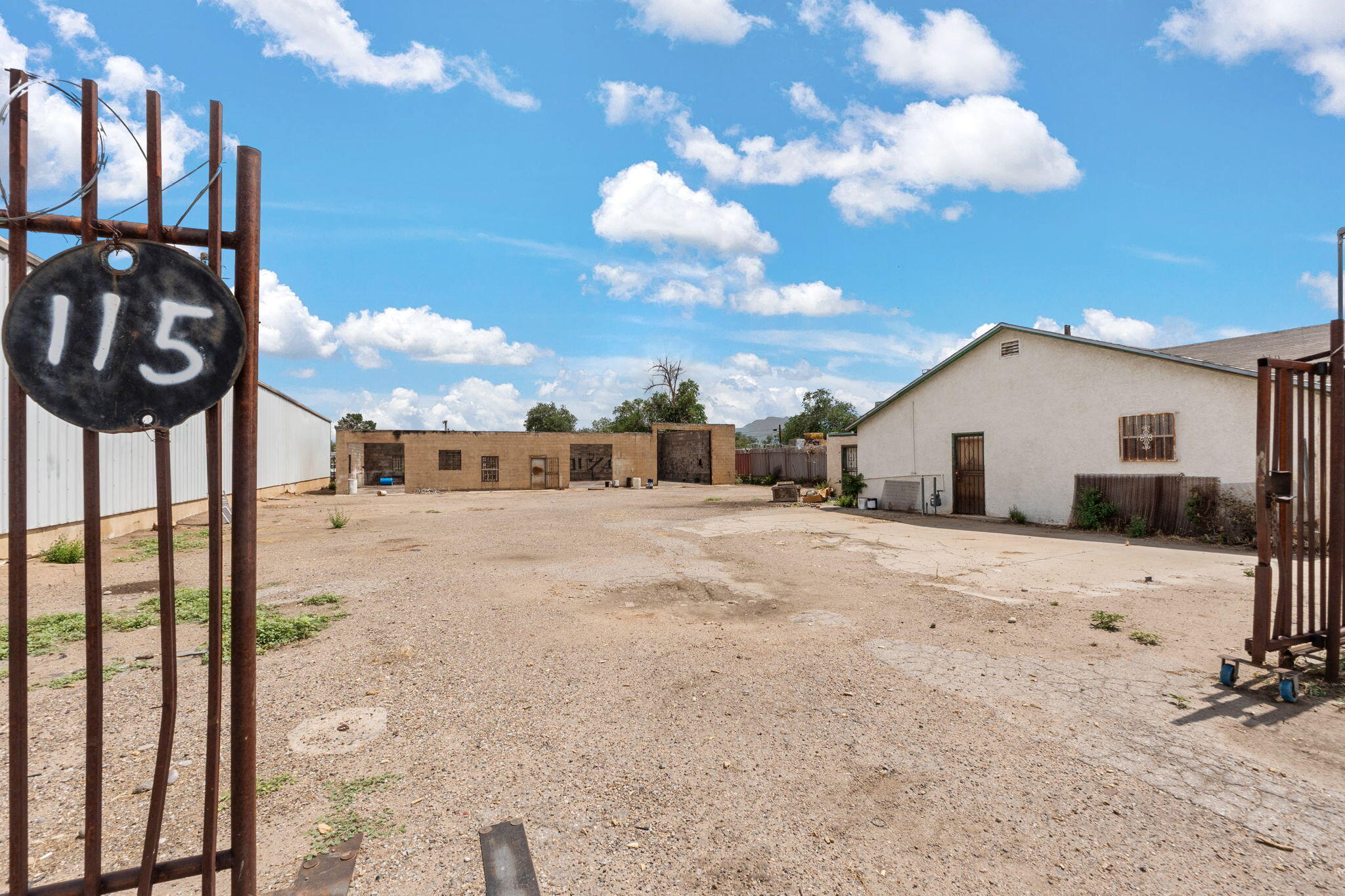 115 CANDELARIA Road NW - Main Image